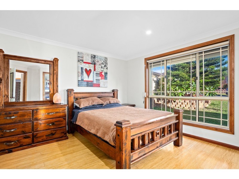 8 Hennesy Street, Flinders NSW 2529