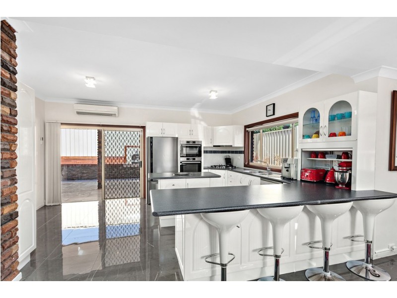 151 Lake Entrance Road, Barrack Heights NSW 2528
