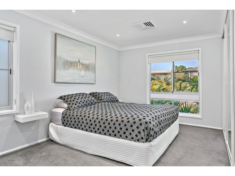 107 The Esplanade, Oak Flats NSW 2529