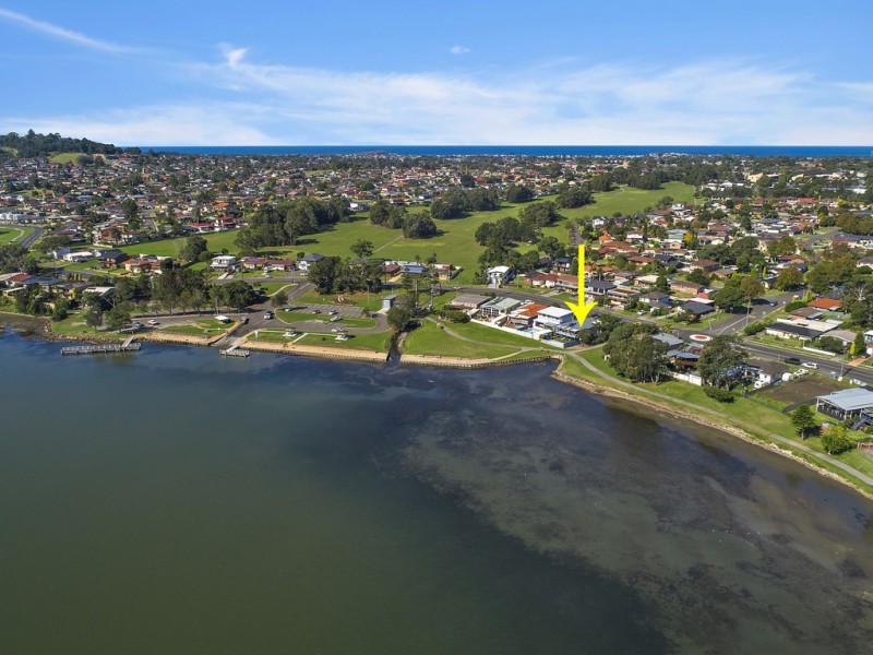 107 The Esplanade, Oak Flats NSW 2529