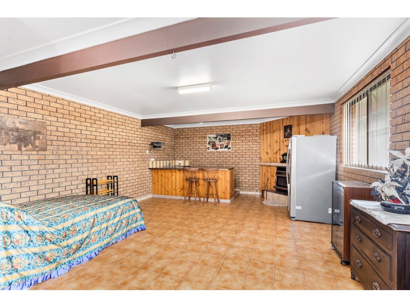 66 Edward Street, Barrack Heights NSW 2528
