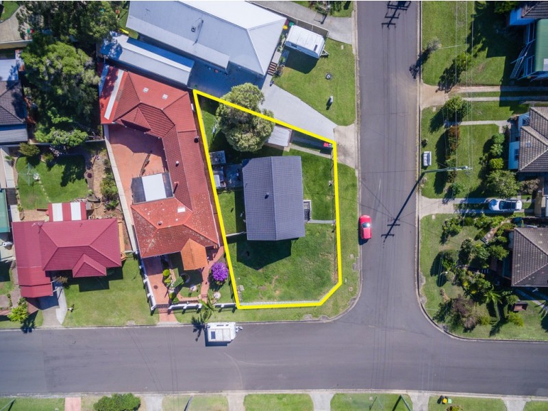 12 Rowley Avenue, Mount Warrigal NSW 2528