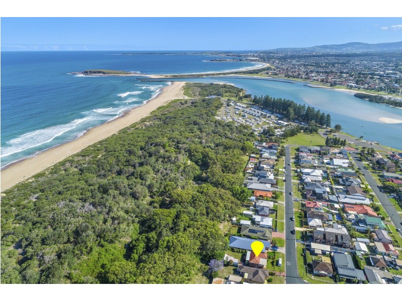 93 Ocean Street, Windang NSW 2528