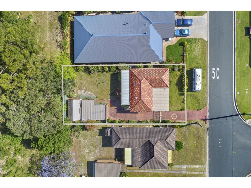93 Ocean Street, Windang NSW 2528