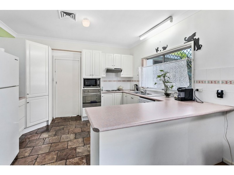 73 Kingston Street, Oak Flats NSW 2529