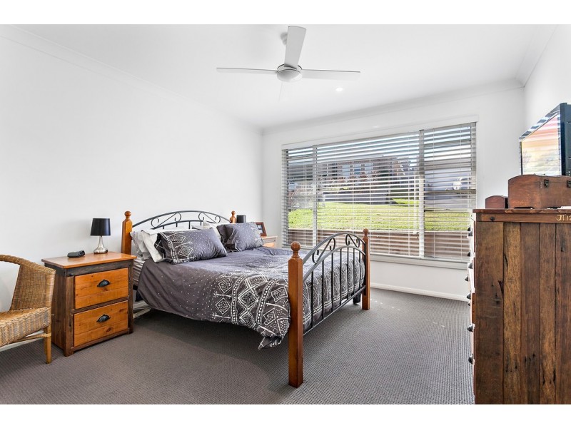 60 Elizabeth Circuit, Flinders NSW 2529