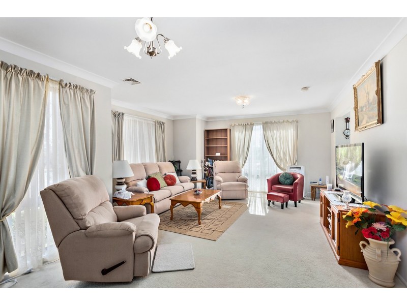 27 Lakewood Boulevard, Flinders NSW 2529