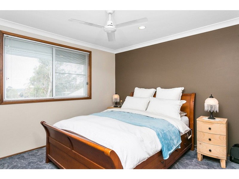 31 Scarborough Circuit, Albion Park NSW 2527