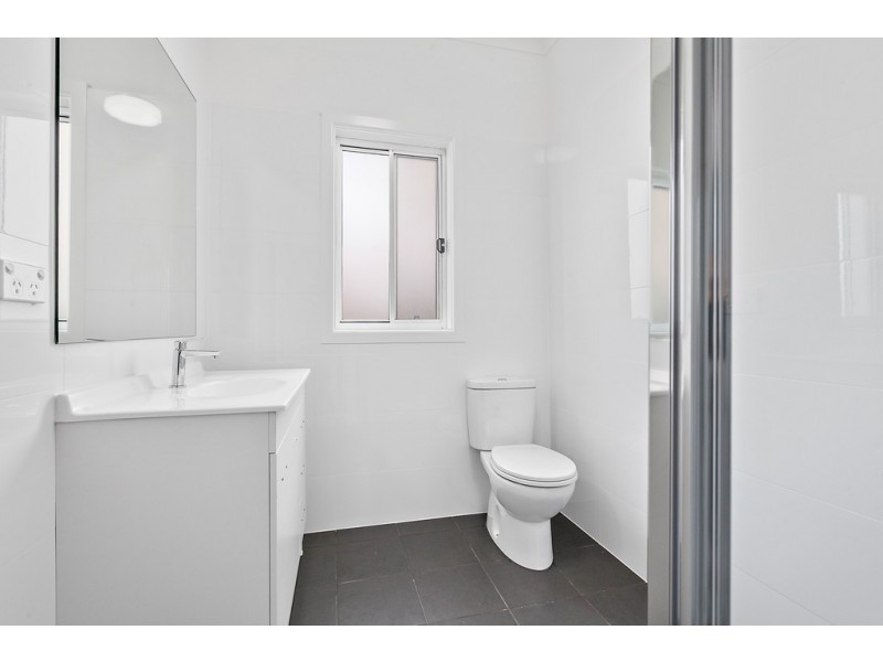 2/3 Amaral Avenue, Albion Park NSW 2527