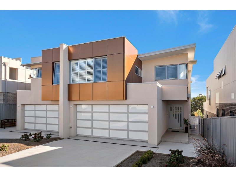 10 Glades Parkway, Shell Cove NSW 2529