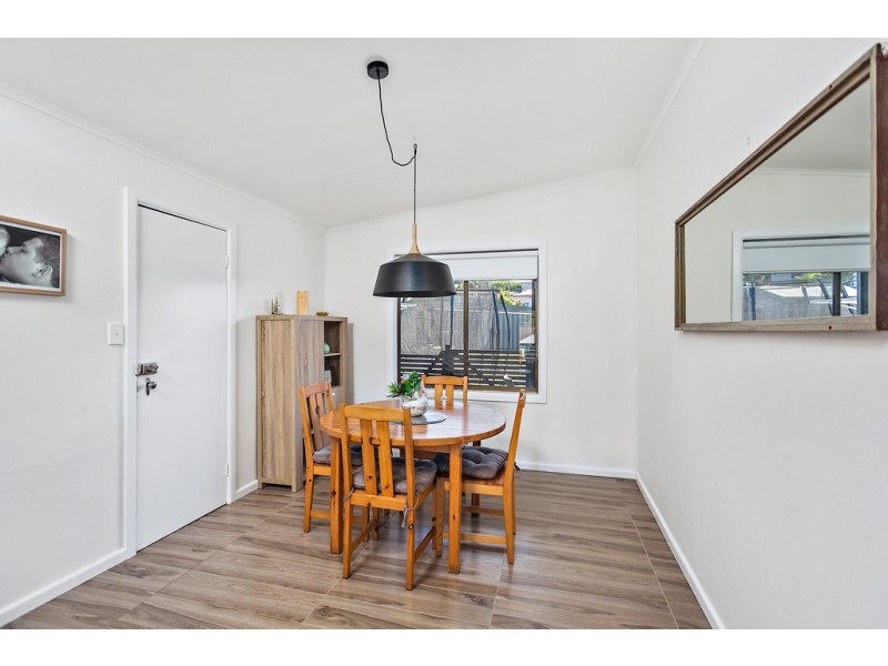 6 Rowley Avenue, Mount Warrigal NSW 2528