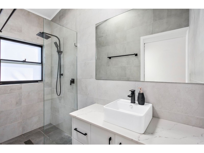 6 Rowley Avenue, Mount Warrigal NSW 2528