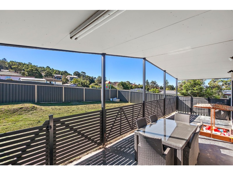 6 Rowley Avenue, Mount Warrigal NSW 2528