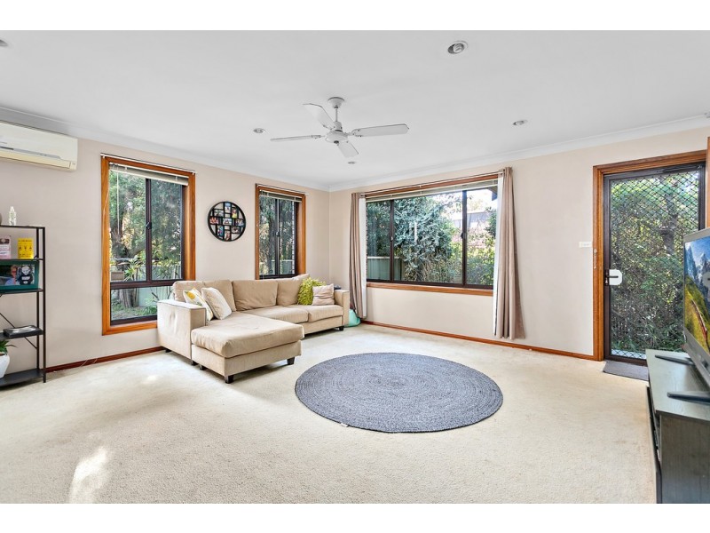 2/303a Princes Highway, Albion Park Rail NSW 2527