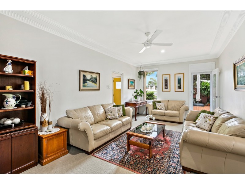 11 Towns Street, Shellharbour NSW 2529