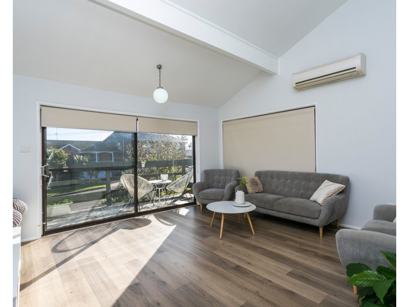 35 Shipton Crescent, Mount Warrigal NSW 2528