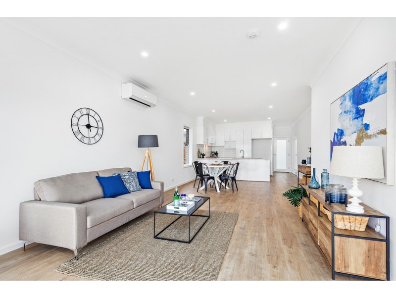 2 Balmoral Parade, Tullimbar NSW 2527