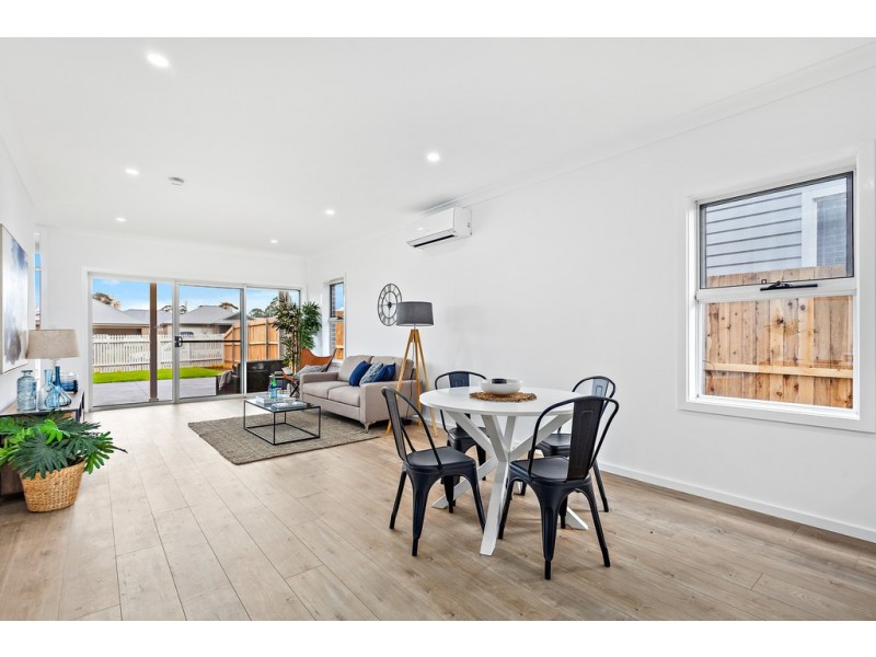 2 Balmoral Parade, Tullimbar NSW 2527