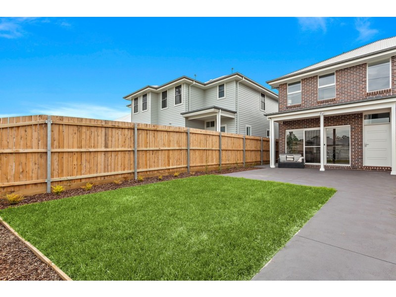 2 Balmoral Parade, Tullimbar NSW 2527