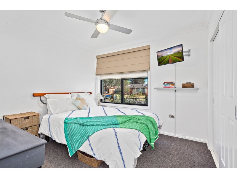 18 Madden Street, Oak Flats NSW 2529