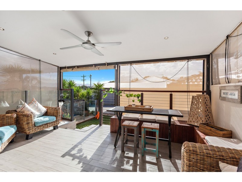18 Madden Street, Oak Flats NSW 2529
