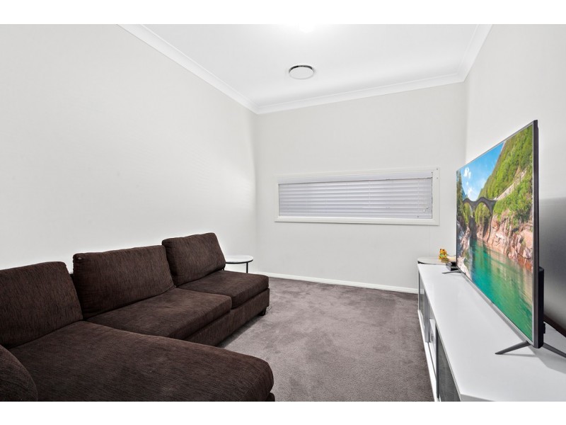 73 Elizabeth Circuit, Flinders NSW 2529