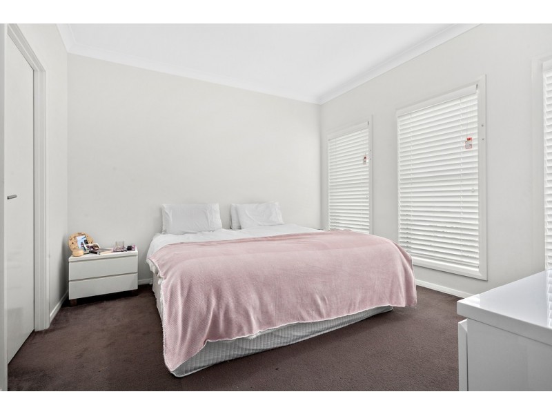 73 Elizabeth Circuit, Flinders NSW 2529