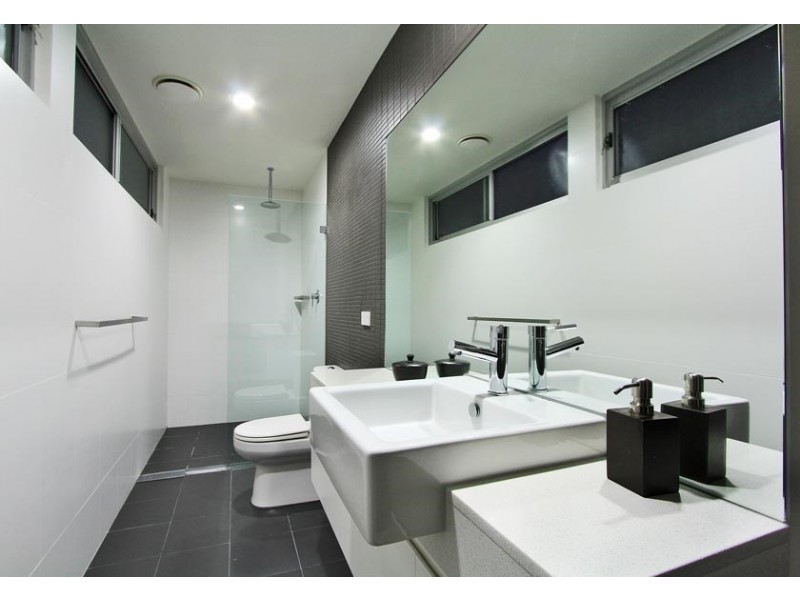 9 Bedarra Court, Shell Cove NSW 2529