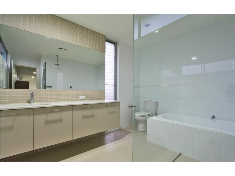 9 Bedarra Court, Shell Cove NSW 2529