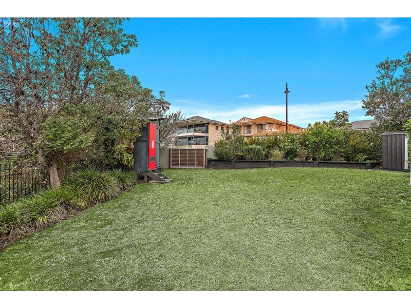 9 Bedarra Court, Shell Cove NSW 2529