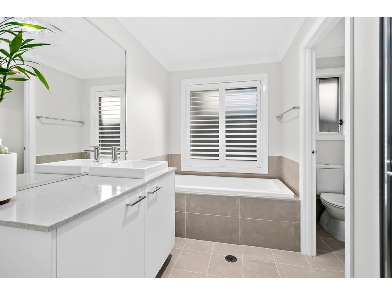 41 Elizabeth Circuit, Flinders NSW 2529