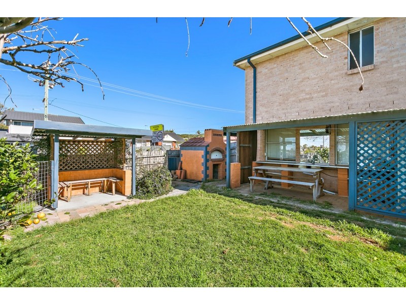 37 Sammat Avenue, Barrack Heights NSW 2528