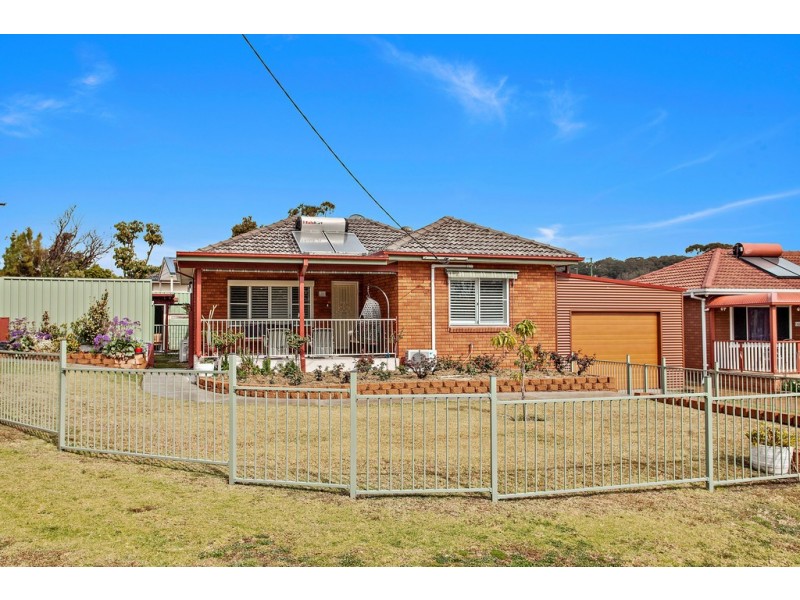 13 Daphne Street, Barrack Heights NSW 2528
