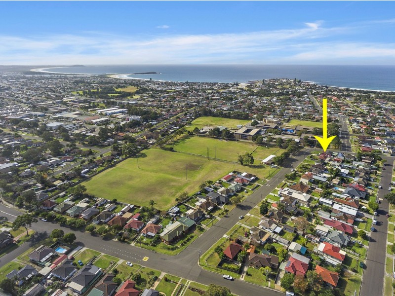 13 Daphne Street, Barrack Heights NSW 2528