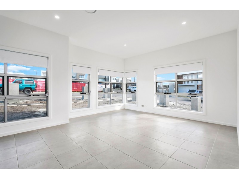 1 Helm Parkway, Shell Cove NSW 2529