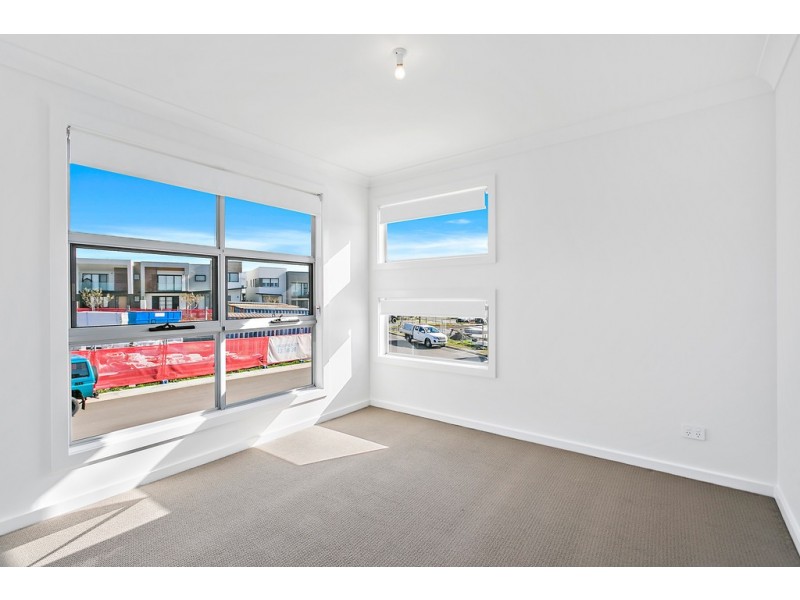 1 Helm Parkway, Shell Cove NSW 2529