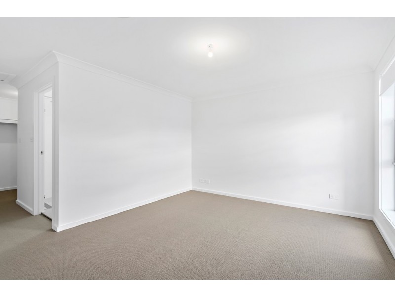 1 Helm Parkway, Shell Cove NSW 2529
