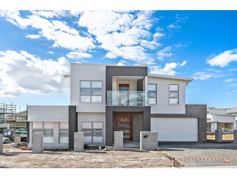 1 Helm Parkway, Shell Cove NSW 2529
