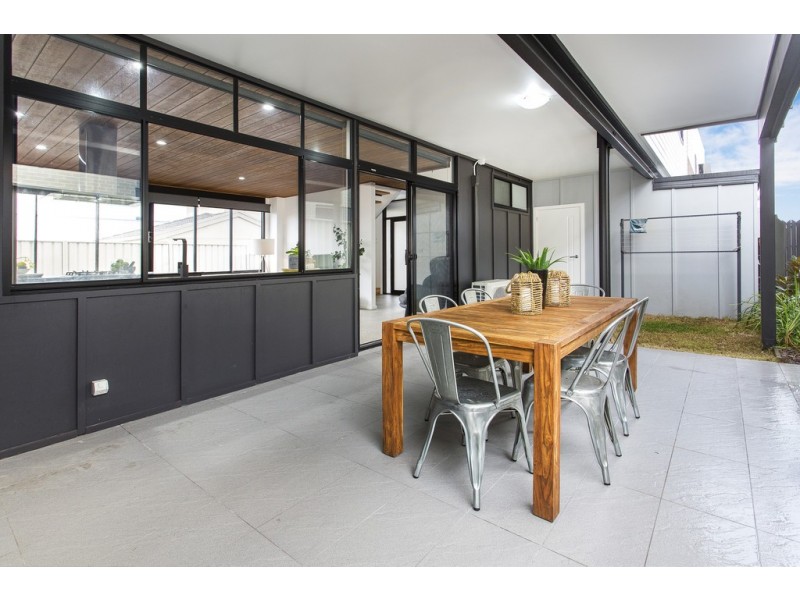 2/3 Reid Street, Shellharbour NSW 2529