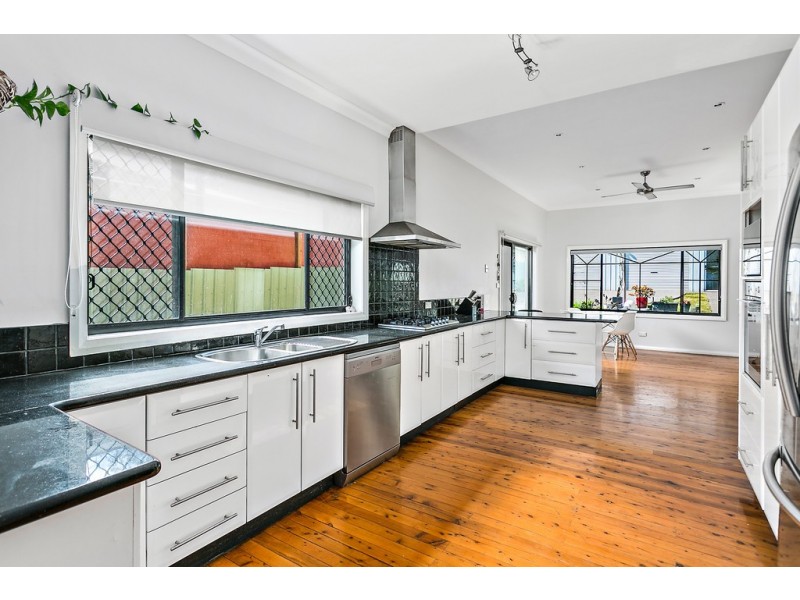 88 Lake Entrance Road, Oak Flats NSW 2529