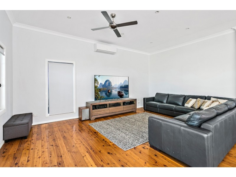 88 Lake Entrance Road, Oak Flats NSW 2529