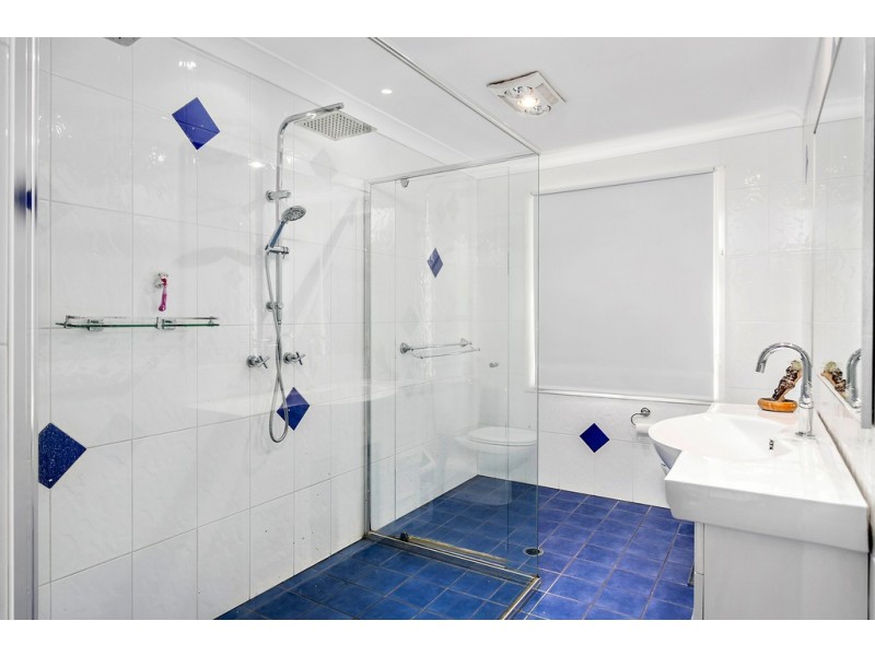 88 Lake Entrance Road, Oak Flats NSW 2529