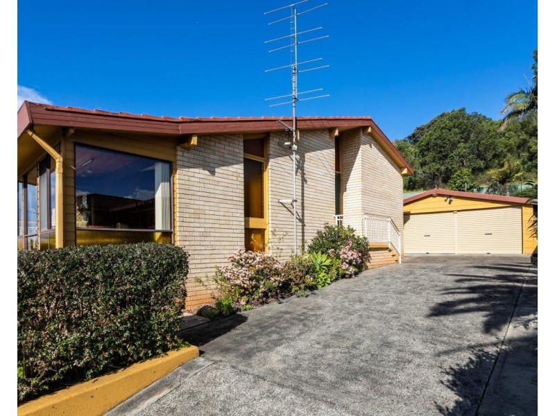 43 Cuthbert Drive, Mount Warrigal NSW 2528