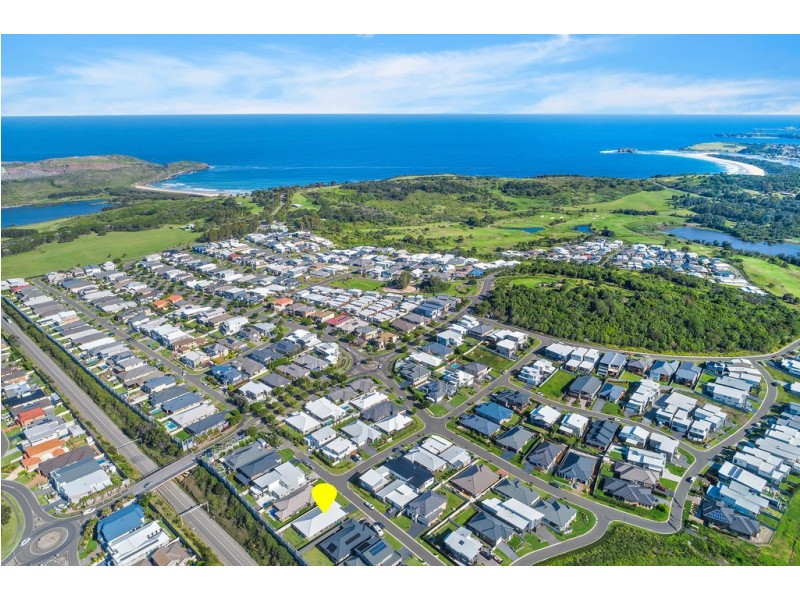 10 Laguna Close, Shell Cove NSW 2529
