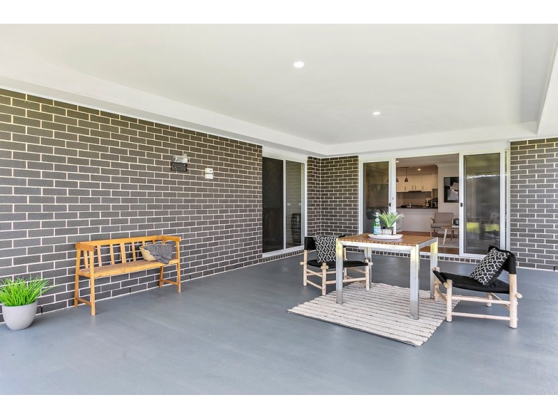 10 Laguna Close, Shell Cove NSW 2529