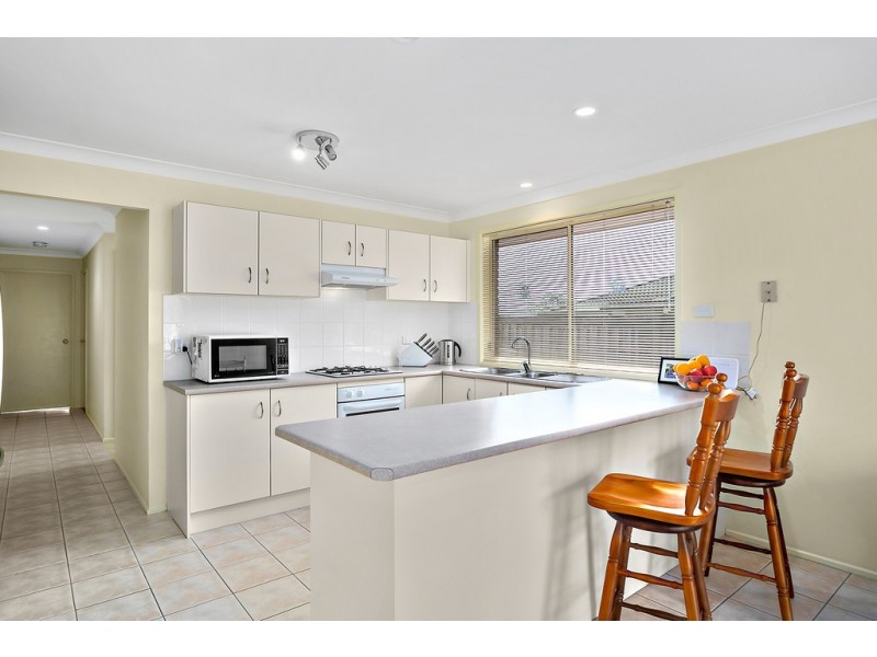 30 Samuel Circuit, Albion Park NSW 2527