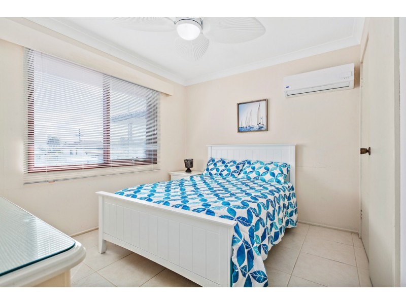 44 Osborne Parade, Warilla NSW 2528