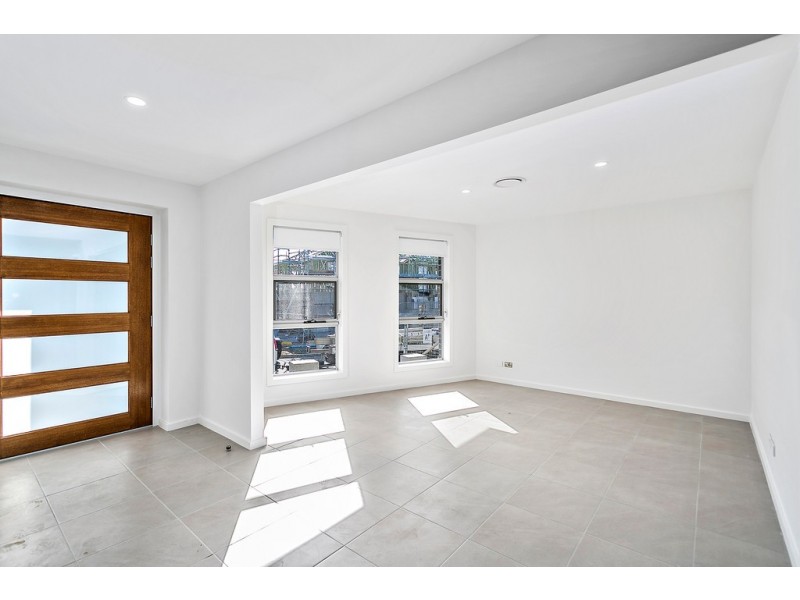4 Jetty Avenue, Shell Cove NSW 2529