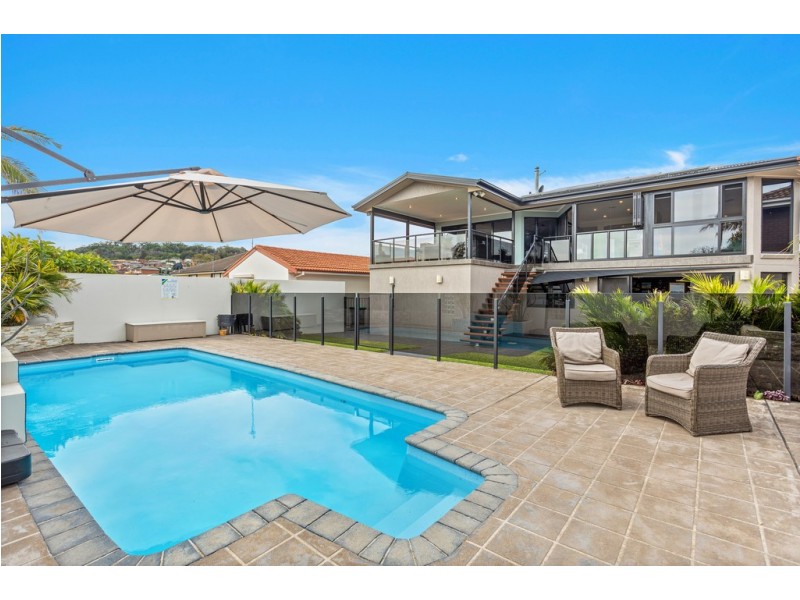 10 Hayes Avenue, Mount Warrigal NSW 2528