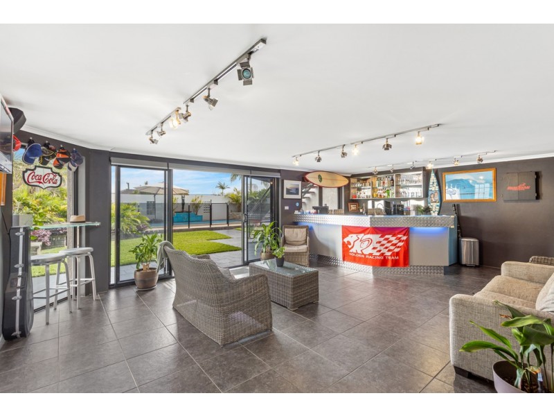 10 Hayes Avenue, Mount Warrigal NSW 2528